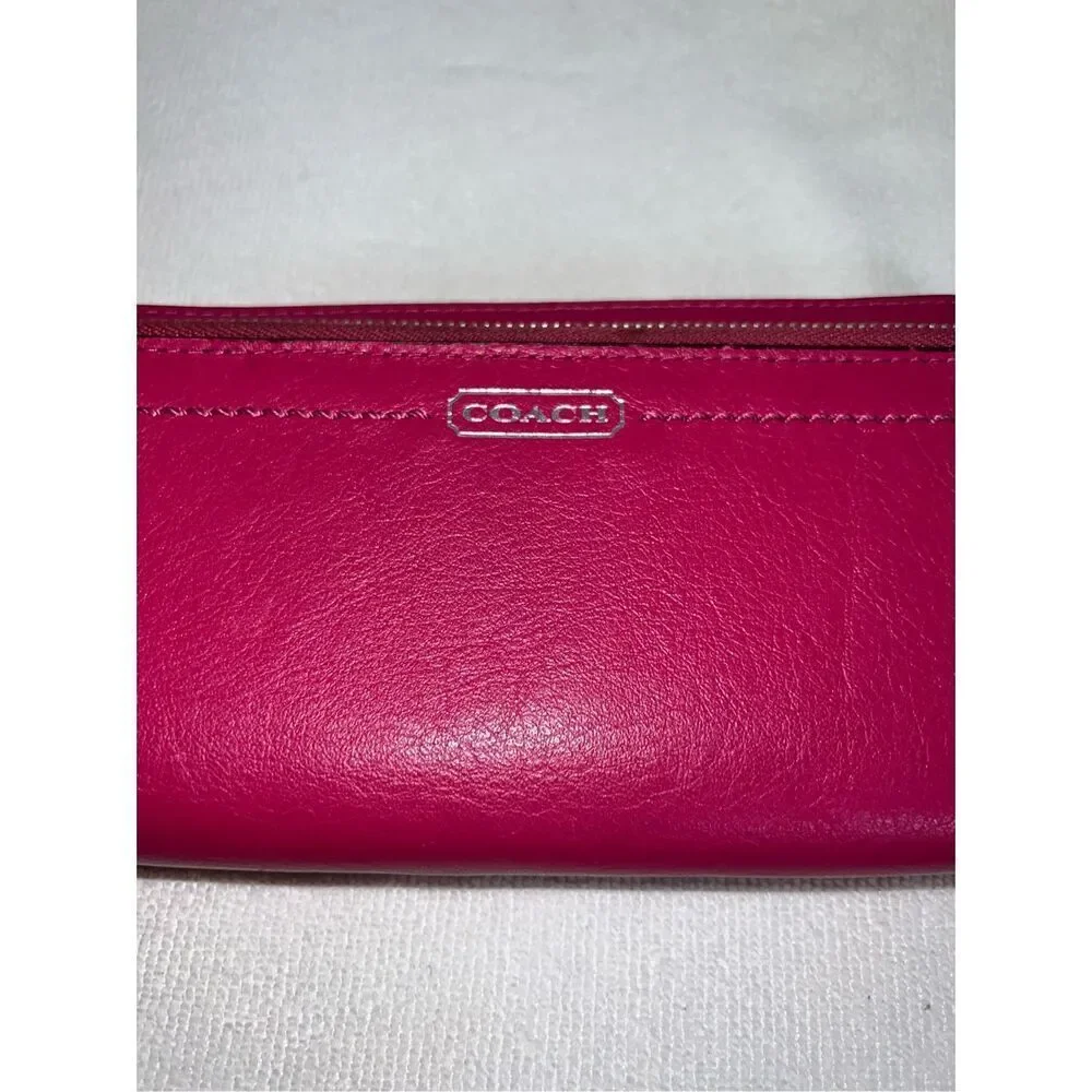 Vintage Pink Coach Wristlet Billfold Wallet OS - Picture 2 of 7